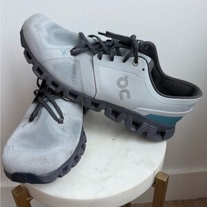 Men’s On Running Light Gray and Teal Sneakers